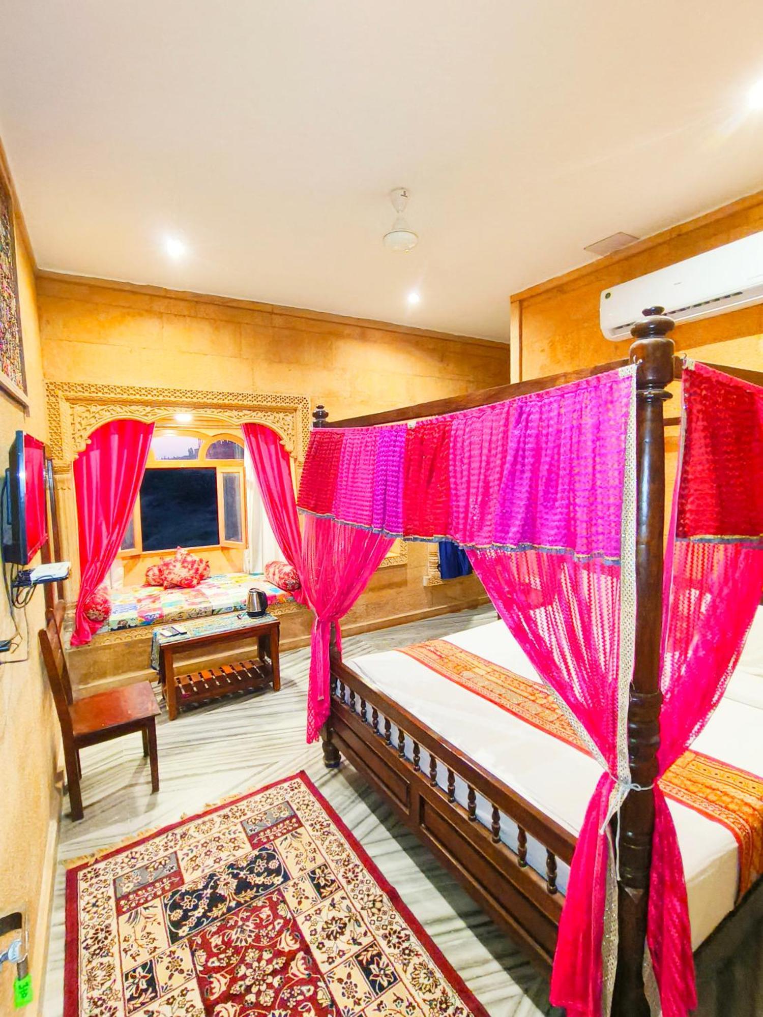 Hotel Royal Heritage 斋沙默尔 外观 照片